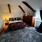 Bonnabel Apartment *